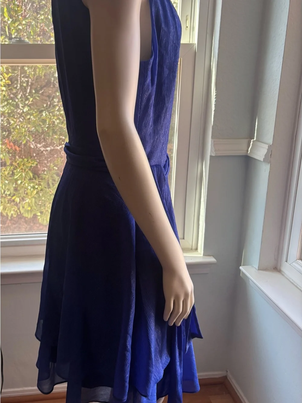 Tahari Arthur S. Levine Royal Blue Halter Tiered Crepe Dress Size 6